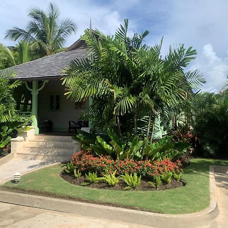 The Gatehouse Villa Saint James Exterior photo